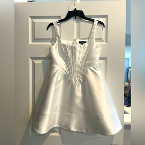 Lulu’s white short dress